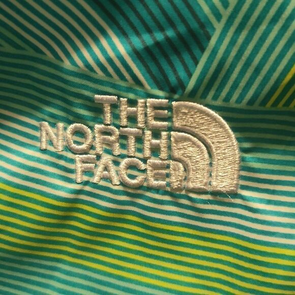The North Face reversible puffer coat(all turquoise has dark stain bottom discol - Picture 3 of 10